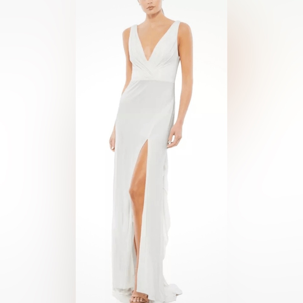 Mac Duggal Faux Wrap V-Neck Slit Jersey Gown in White NWT Size 10 - Picture 2 of 5